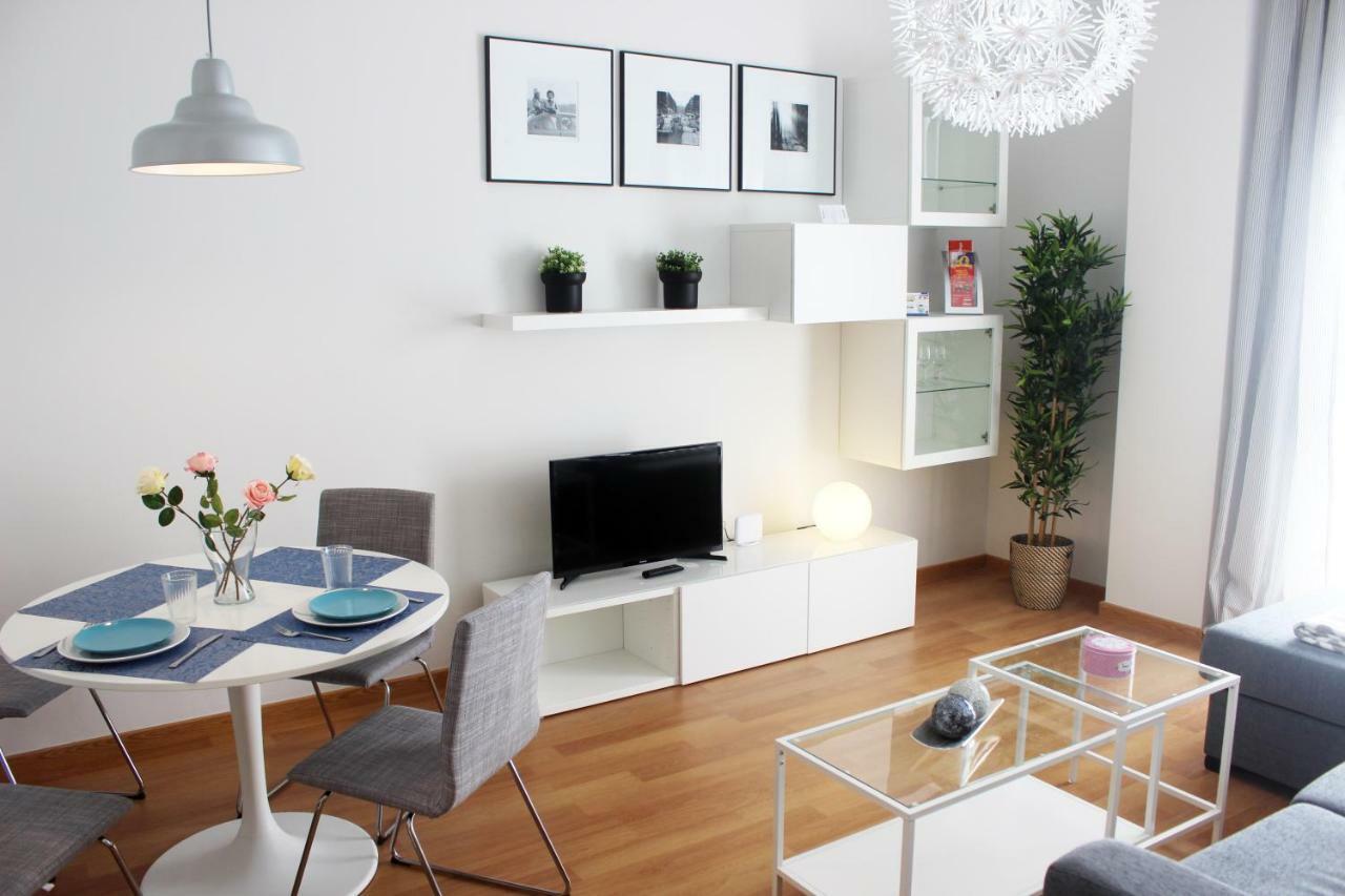 Apartment Jinetes 16, Pool, Historic Center, Free Parking, Quite Neighborhood, Ce Málaga